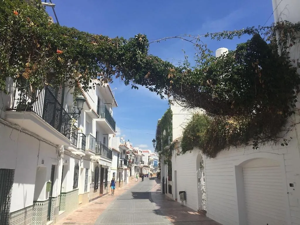 Edificio Verdemar - Stunning 1 Bed Apartment With Pool & Sea Views Nerja