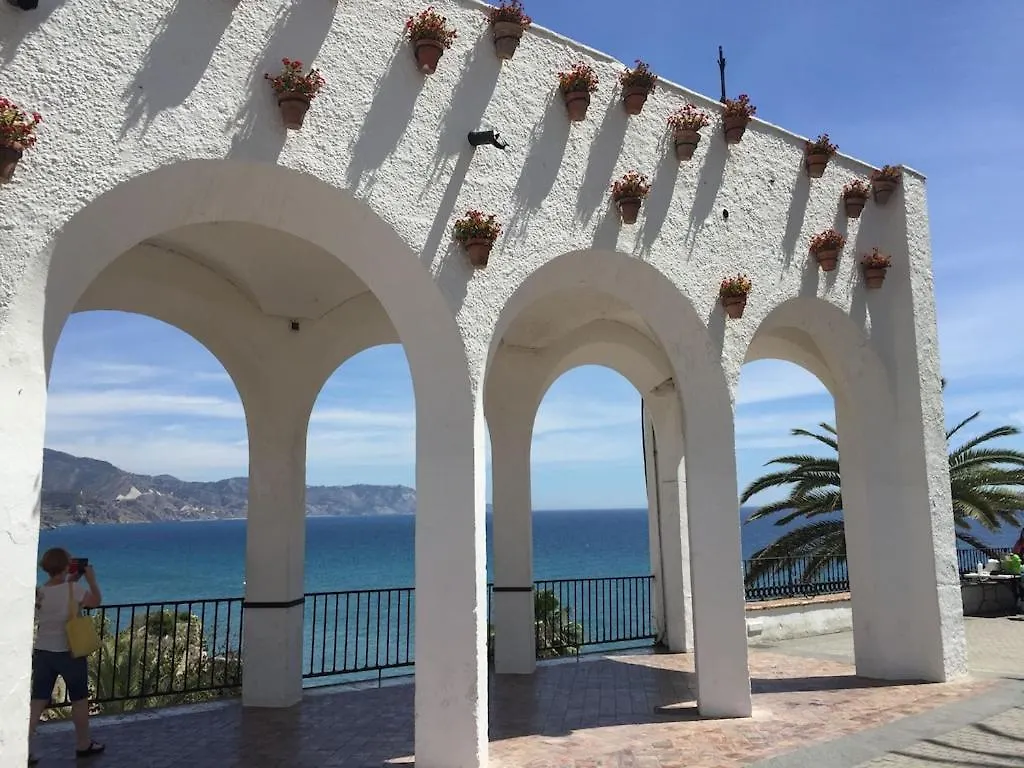 Edificio Verdemar - Stunning 1 Bed Apartment With Pool & Sea Views Nerja Spain