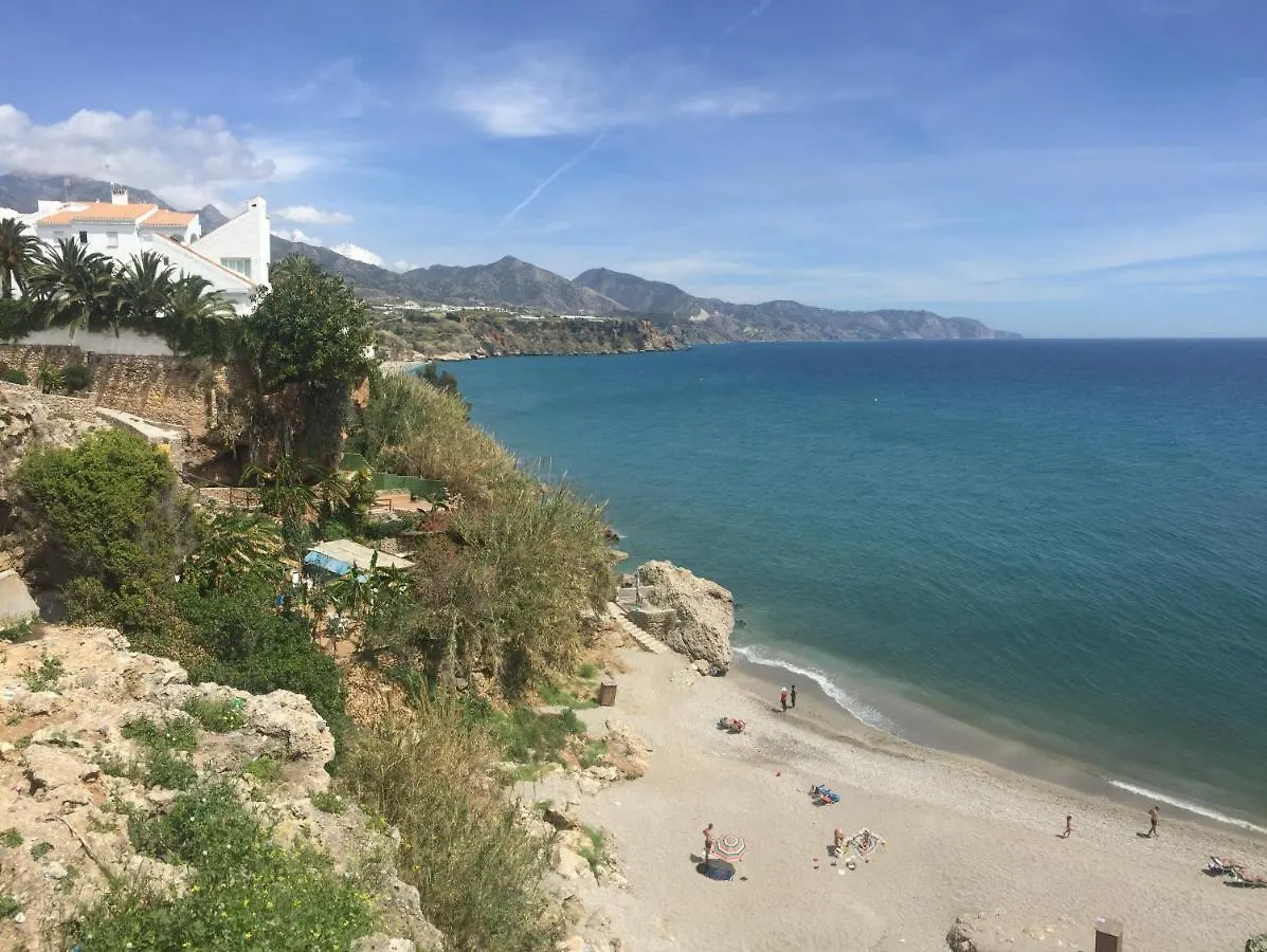 Edificio Verdemar - Stunning 1 Bed Apartment With Pool & Sea Views Nerja